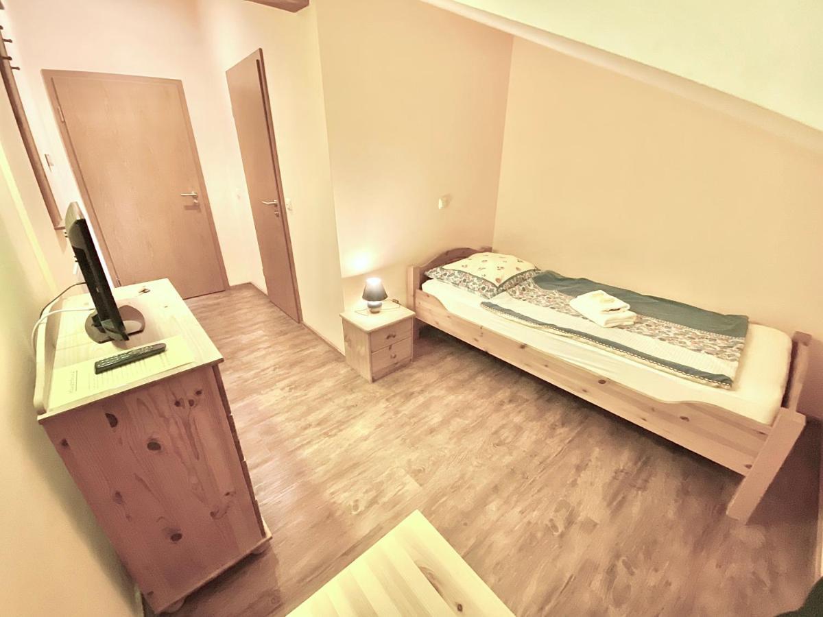 Pension Laurent Ranch Gottfrieding ภายนอก รูปภาพ